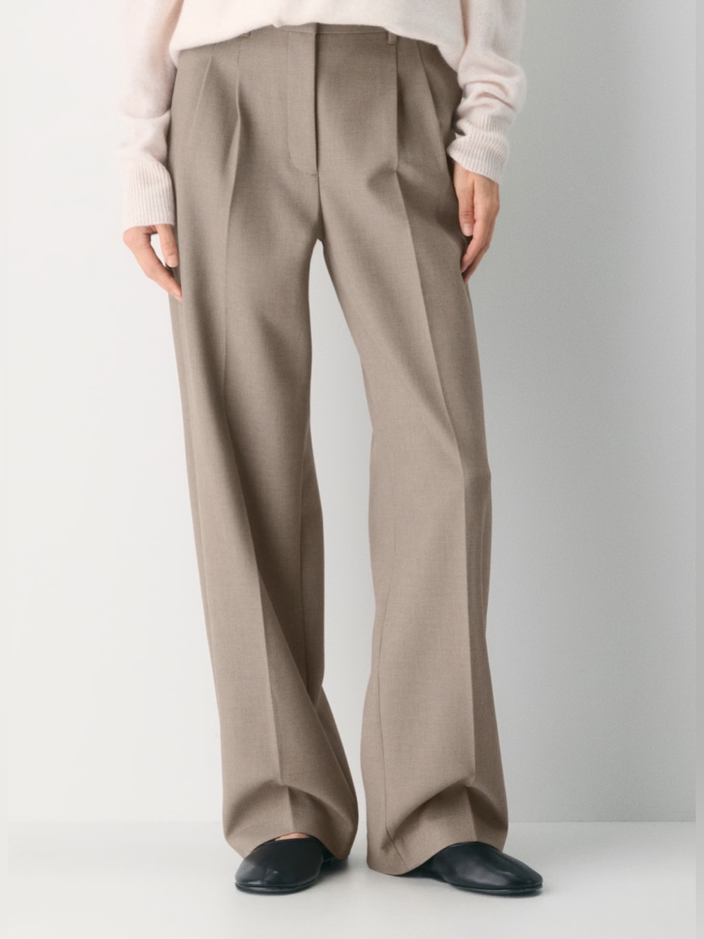 Aritzia The Effortless Pant Size 2 Regular